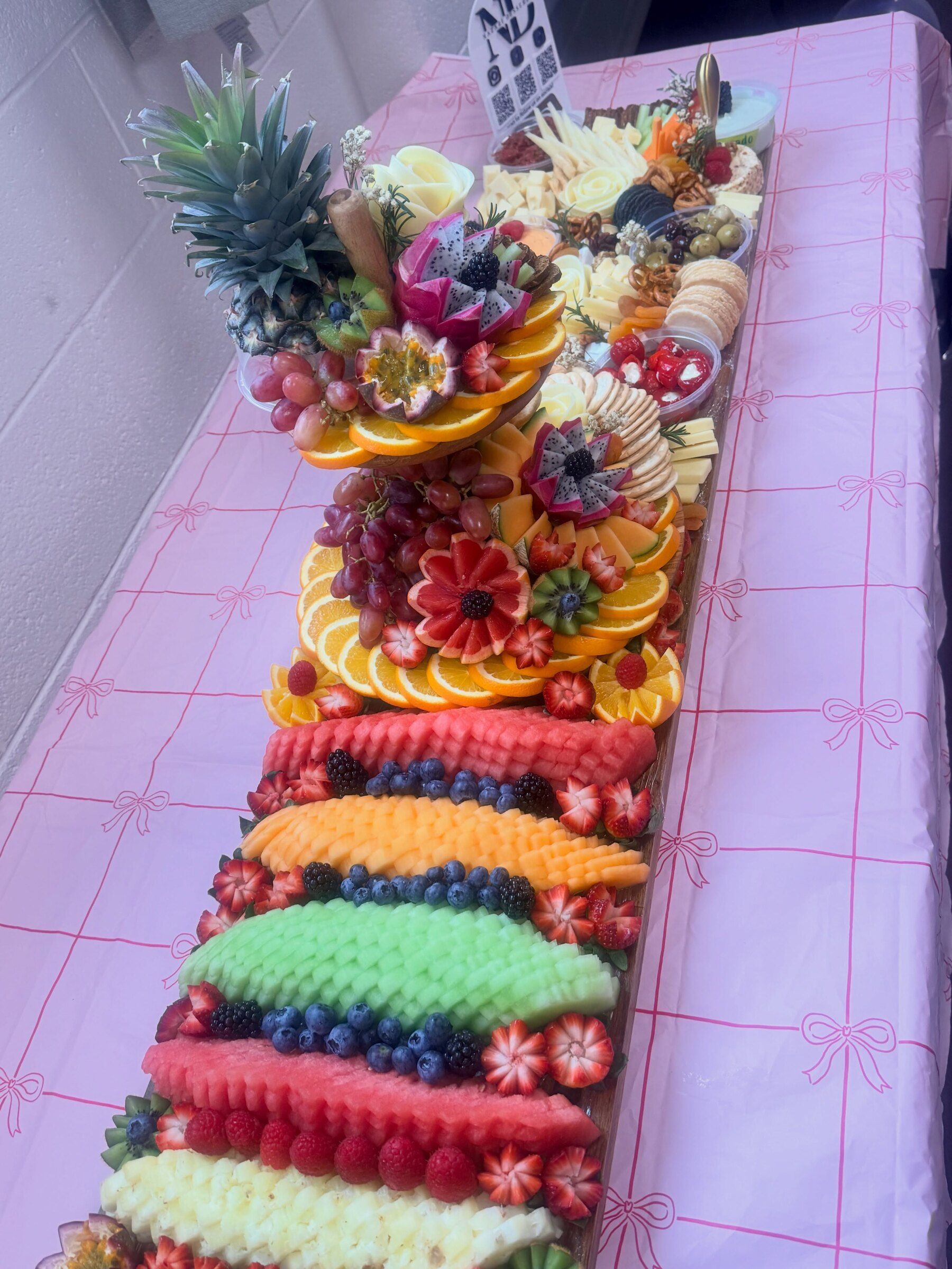 A 1.4m Half and Half board with a carved tier for a bridal party
